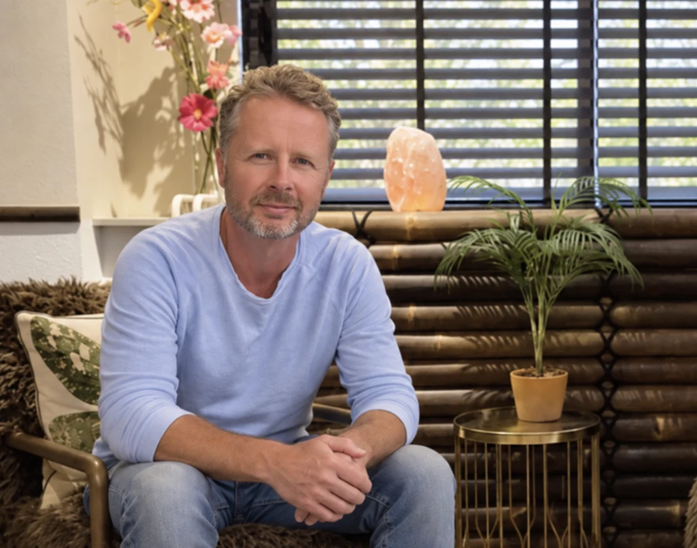 Nick Rodenburg in de praktijkruimte